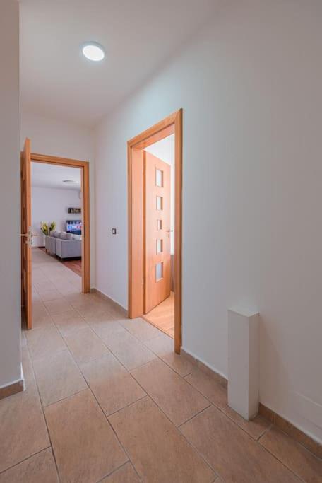 Grand View Apartment Durres Bagian luar foto