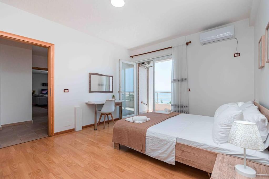 Grand View Apartment Durres Bagian luar foto