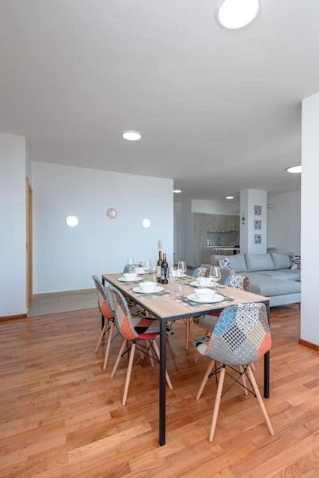 Grand View Apartment Durres Bagian luar foto